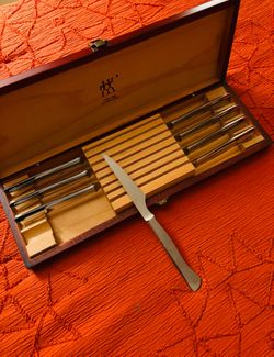 Steak knives