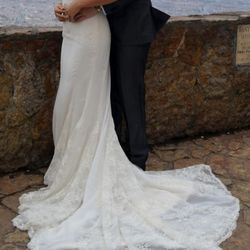 Sweetheart Neckline Lace Wedding Dress