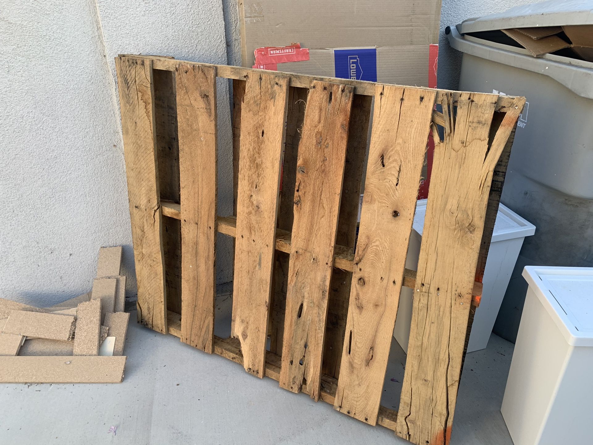 FREE Pallet