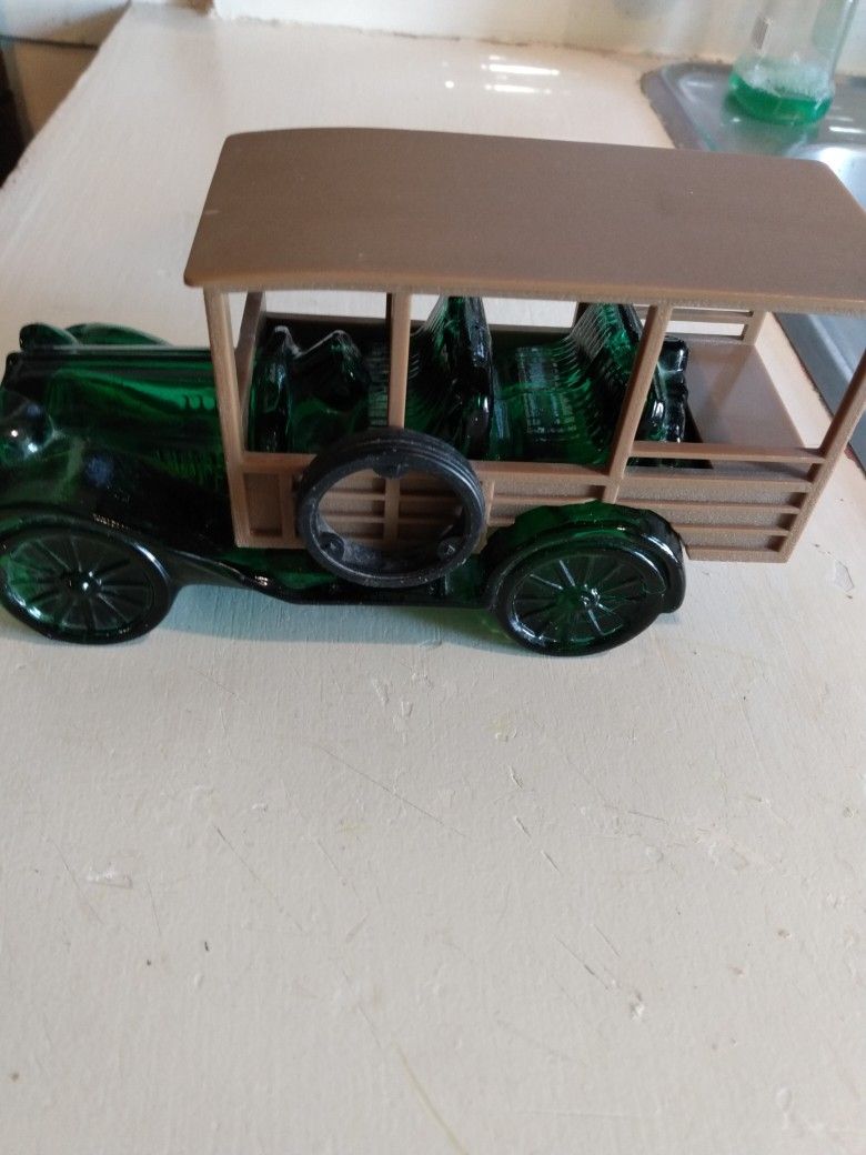 Vintage Avon AftershaveTruck With Cologne