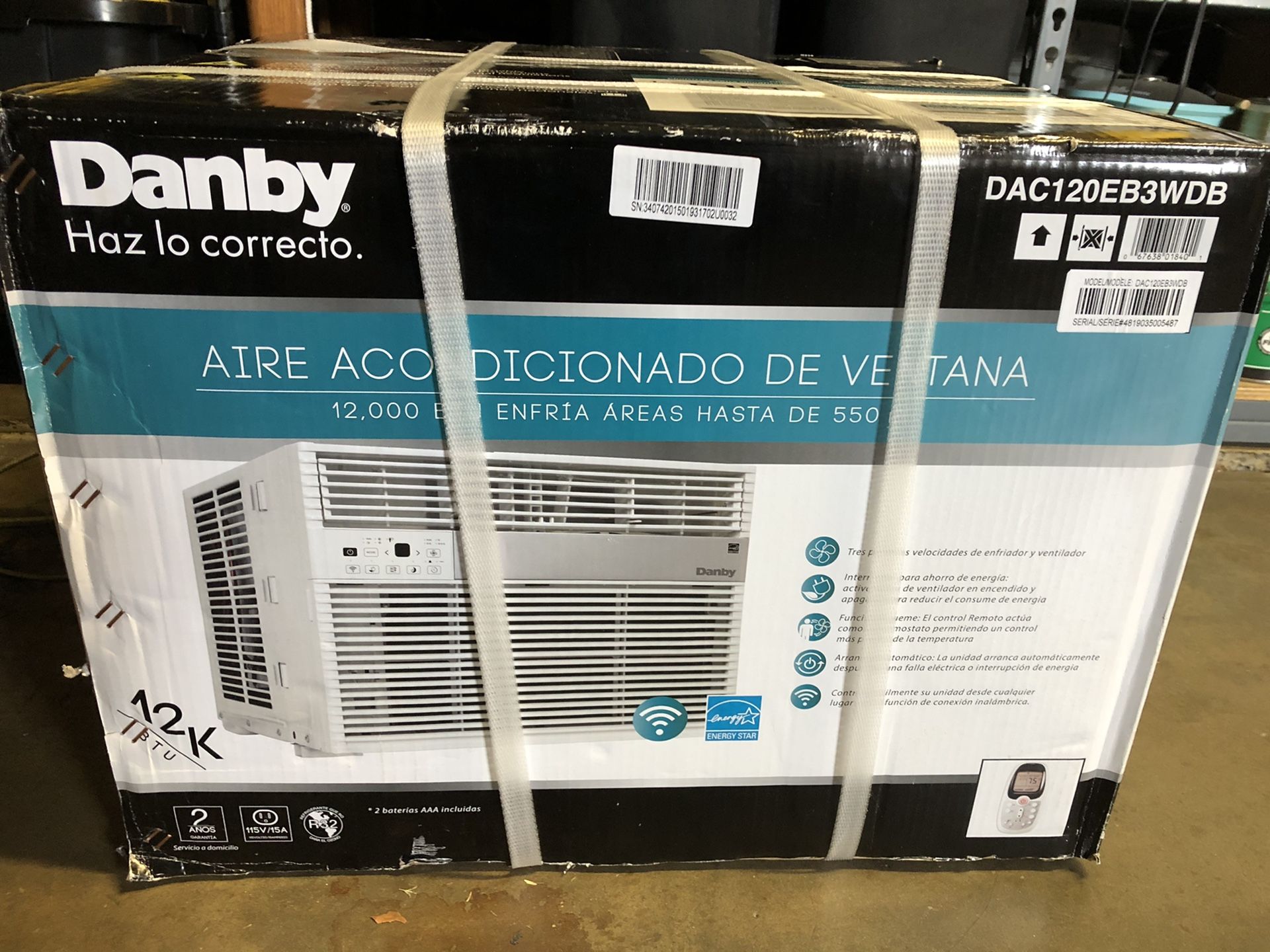 Air conditioner, 12000 BTU, 500 sq ft. By Danby