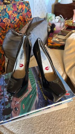 Red Kiss Black Patent Leather Heels
