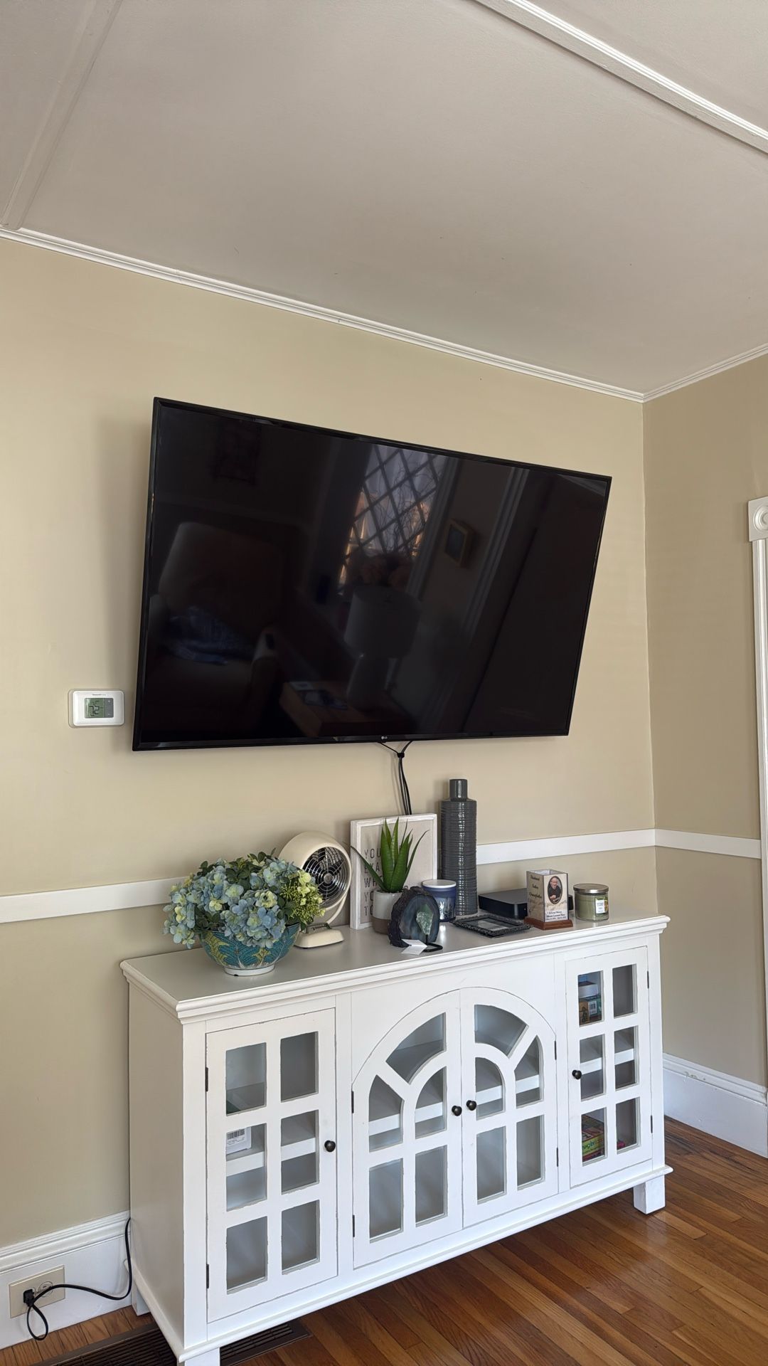 65” LG TV