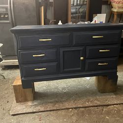 Minor imperfection Bassett dresser that was repainted Winter way. With gold knobs handles 