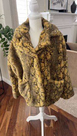 New Coat Size Medium 
