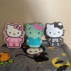 Hello Kitty Halloween Wall Decor. Set Of 3 