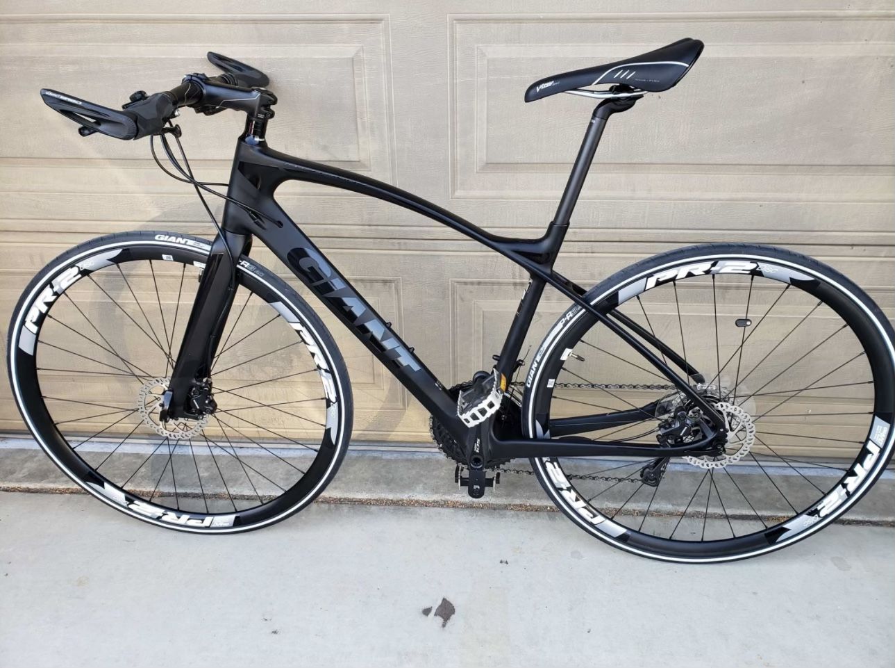 2017 Giant Road Bike Medium