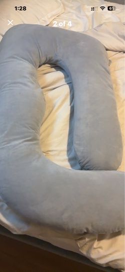 Momcozy  Full Body Pregnancy Pillow