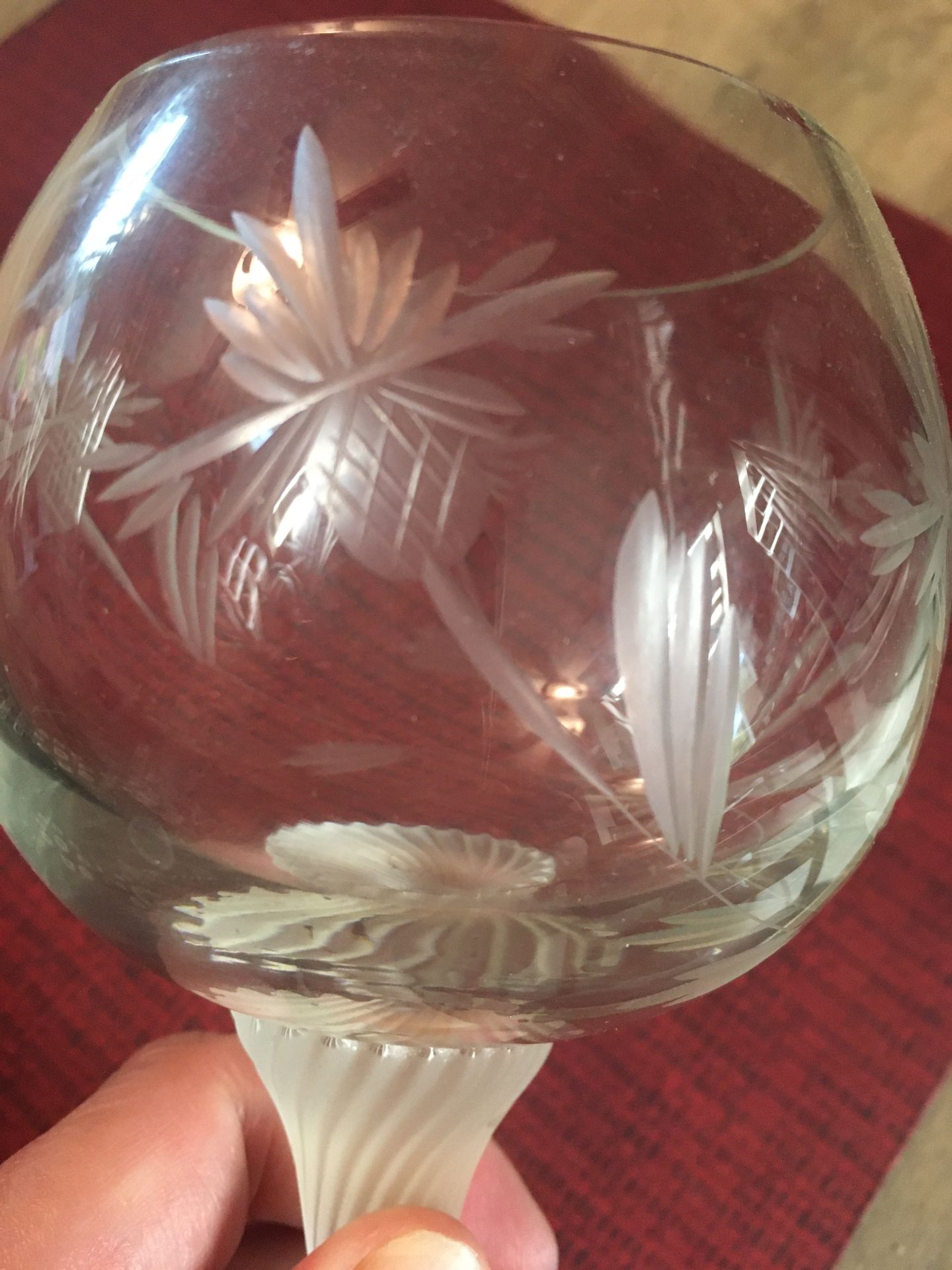 Handcrafted Romanian crystal wine glasses that have m