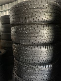 Set Of Used Tires 265/75/16 Michelin 