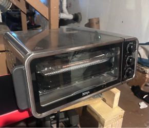 Barely used toaster air fryer combination oven.