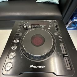 Pioneer CDJ-1000MK2
