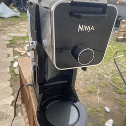 NINJA DUAL BREW COFFEE MACHINE