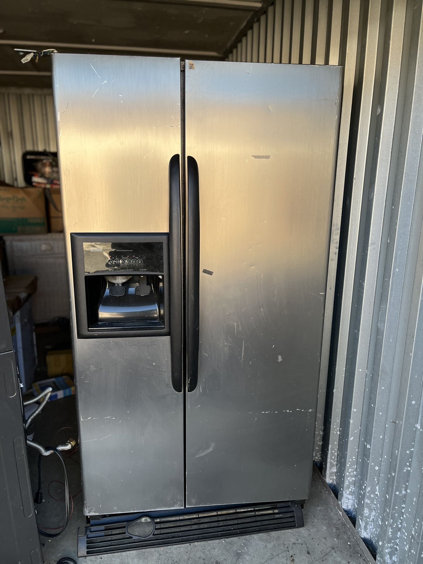 Refrigerator