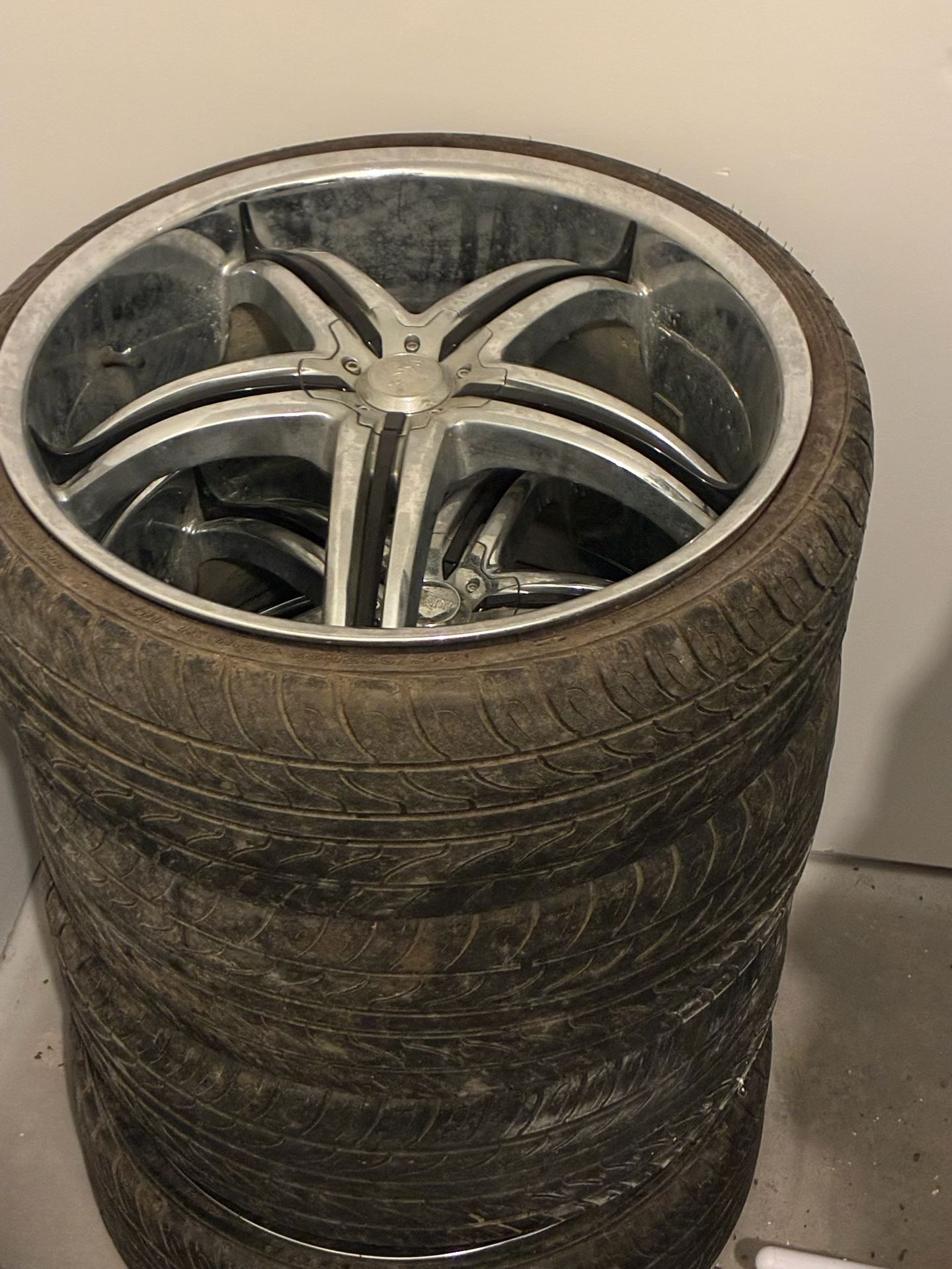 22s with tires