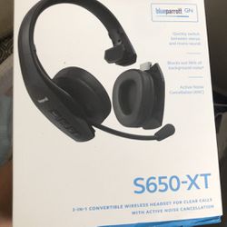 S650-XT BlueParrot Headset  NEW