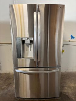 FRIDGE 👀 FREE DELIVERY AND INSTALLATION ✅️