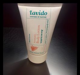 Lavido Nurturing Hand Cream Musk & Coconut 4.05 Oz  New