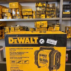 DEWALT 20V MAX Cordless Electric Portable Inflator (Tool Only)….DCC020IB