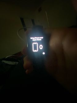 Apple Watch comes with charger