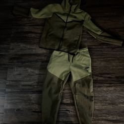 Double Green complete Nike Tech TrackSuit