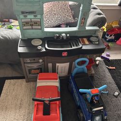 Kitchen And Two Paw Patrol Car 