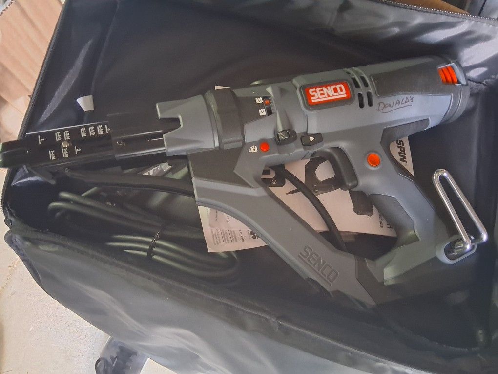 Senco Automatic Air Screw Gun