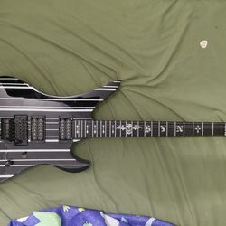 Used Shecter 2009 Synyster Gates Custom Standard Guitar