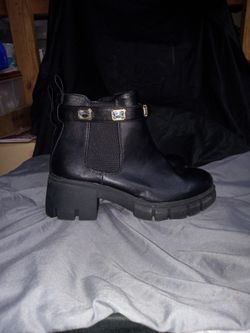 Steve Madden NYC Chunky Black Boot