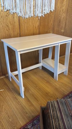 Desk wood white