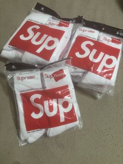 Supreme socks