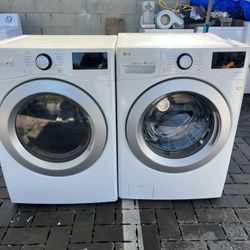 LG 2021 gas washer and dryer set 