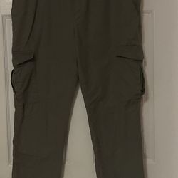Olive Green Cargo Pants Size XL 