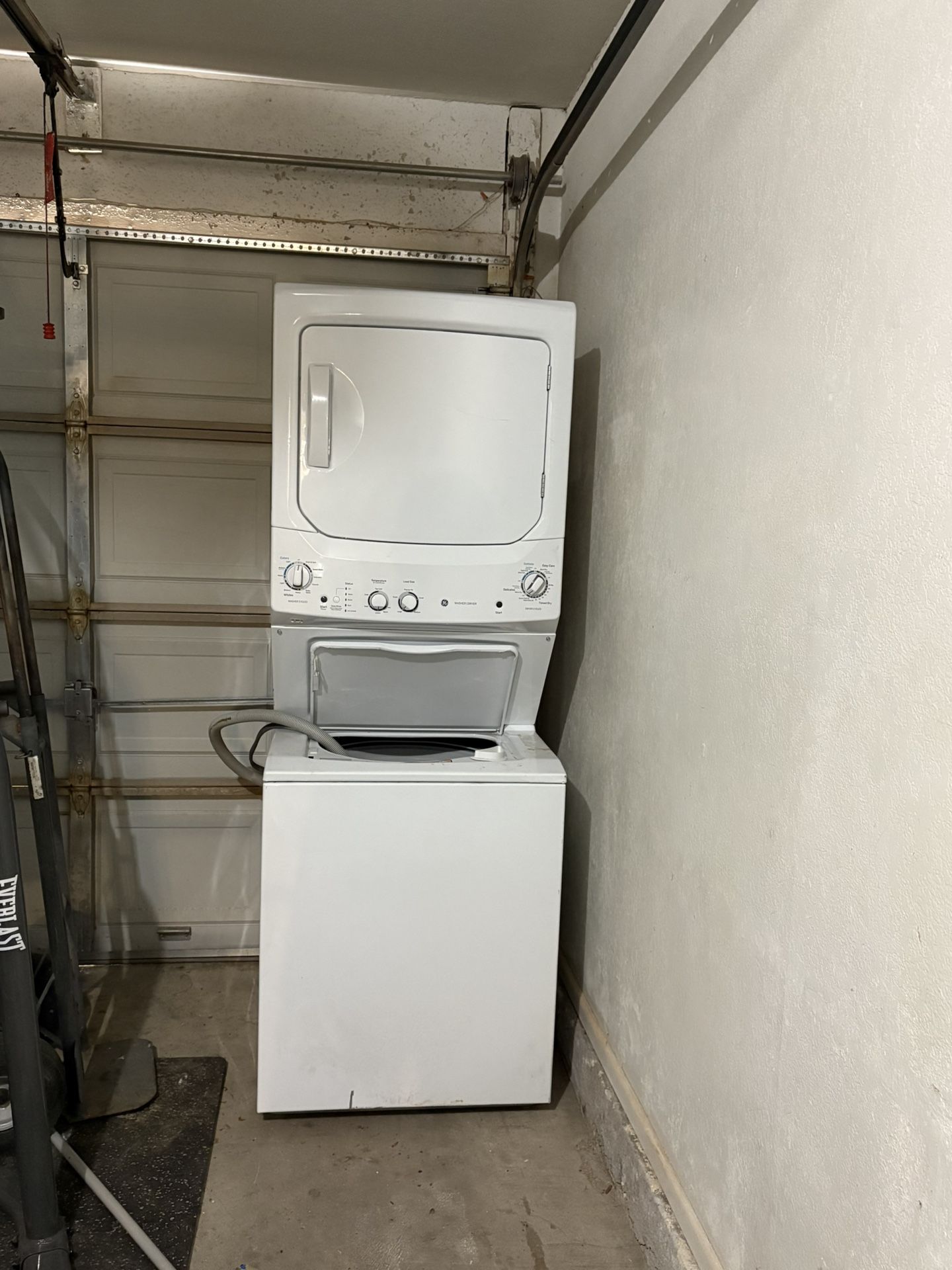 Stacked Washer Dryer 