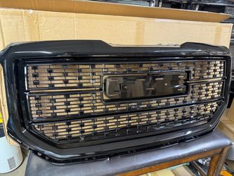 18 Sierra 1500 Grill