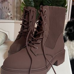 NOB WOMEN’S BOOTS 10.5