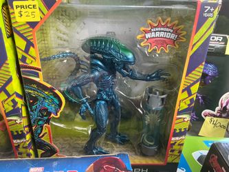 NEW Alien and Predator Action Figures