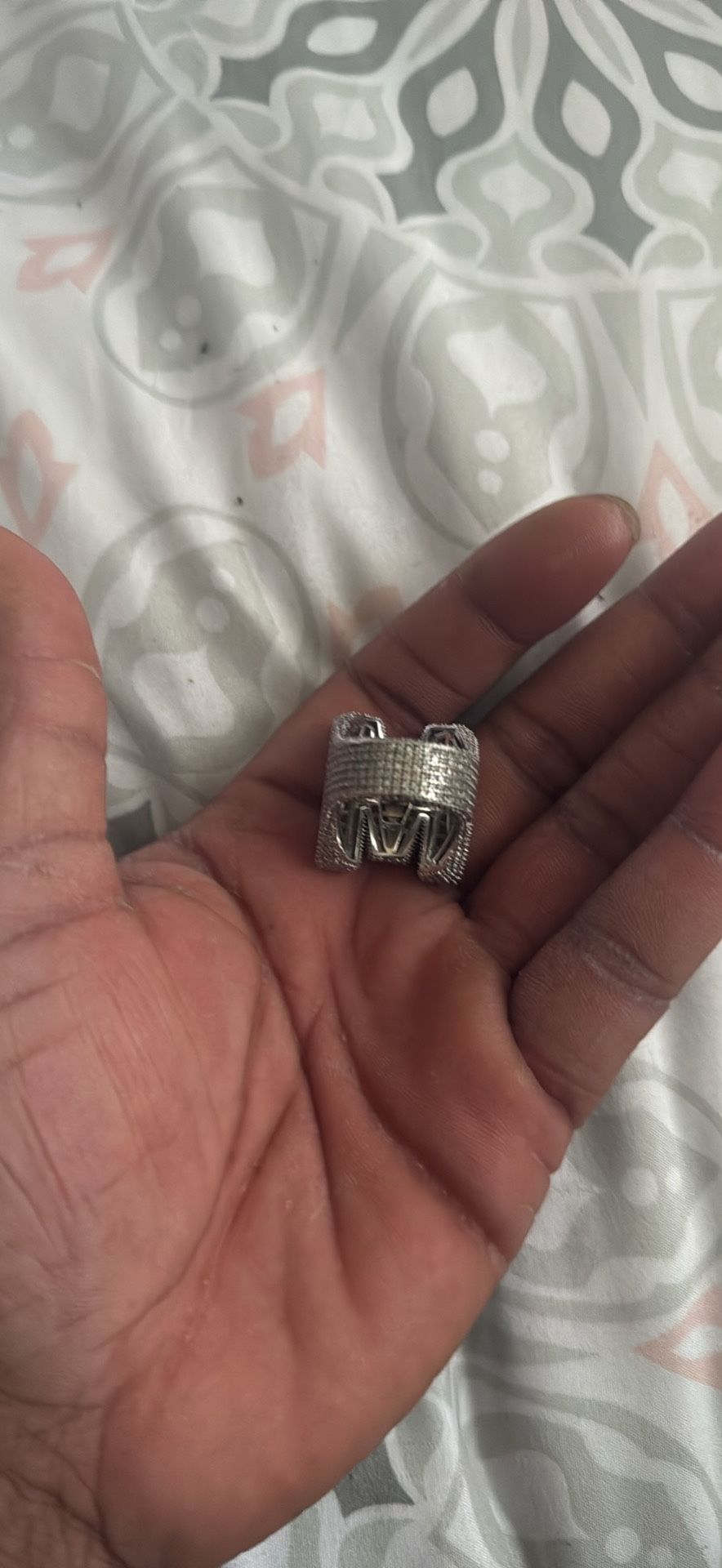 M Ring Size 7 Silver Miossanite