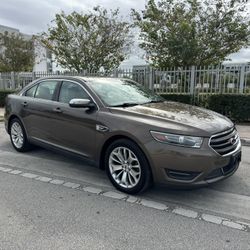 2016 Ford Taurus