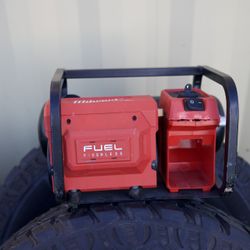 Milwaukee M18 FUEL Air Compressor (2 Gal)