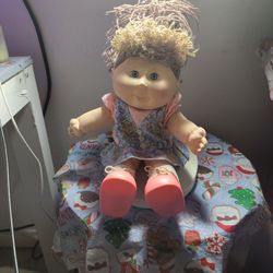 First Edition 1990  Cabbage Patch Doll 