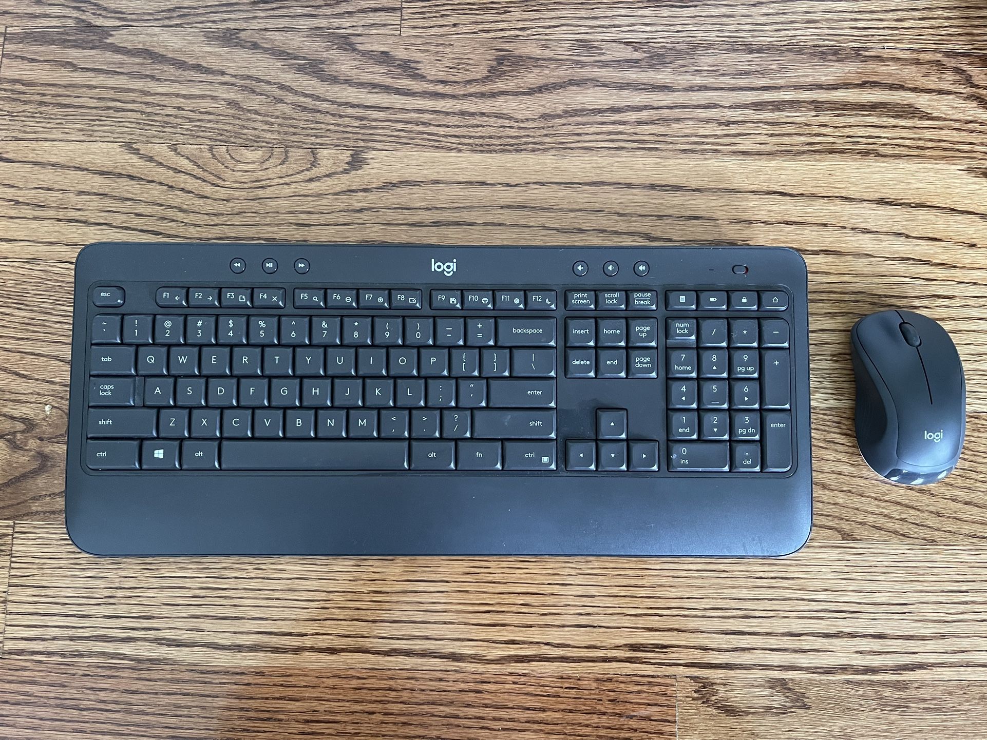 Logitech K540 Wireless Keyboard & M310 Wireless Mouse w/ USB