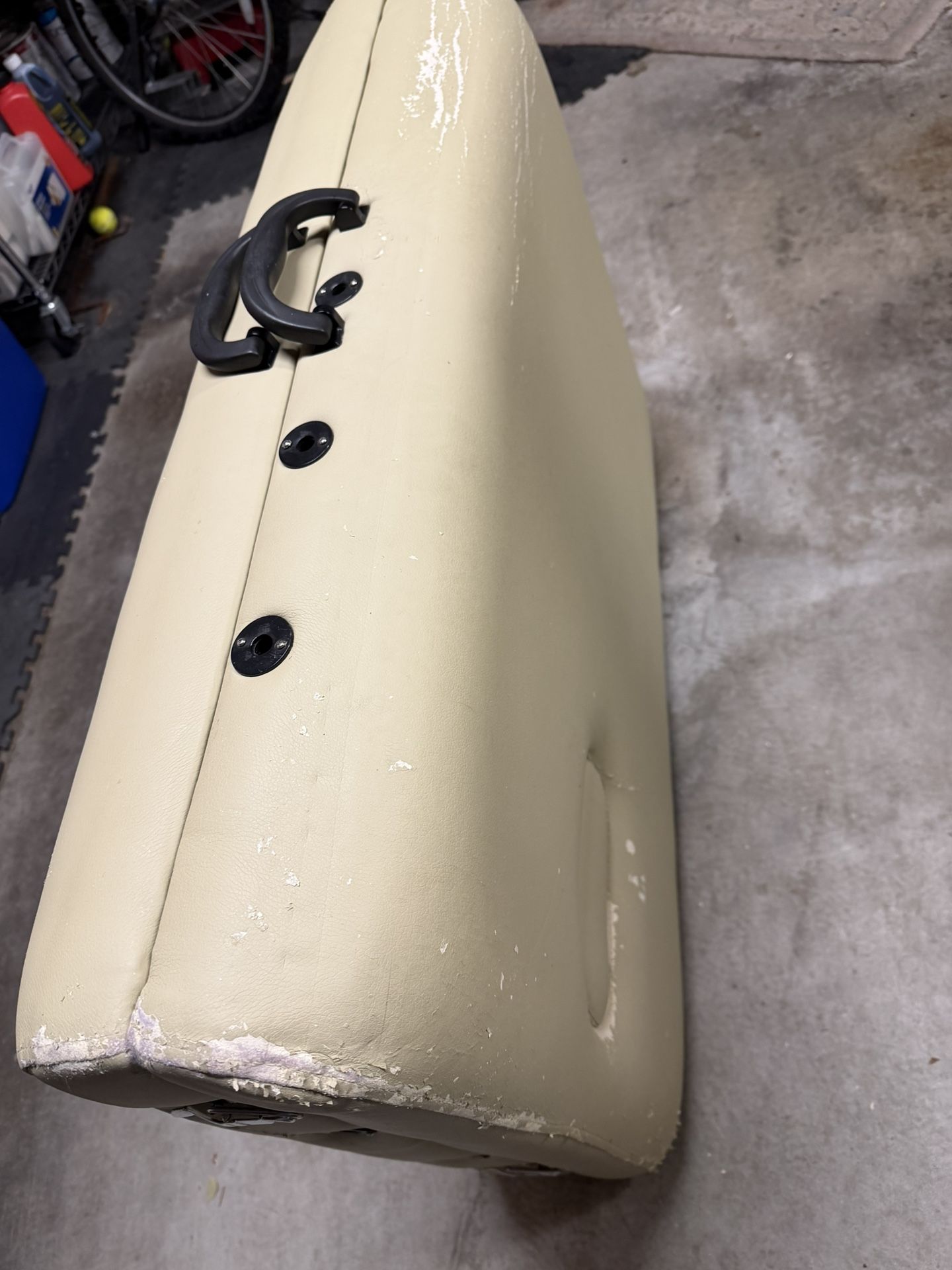 Massage table (Portable)