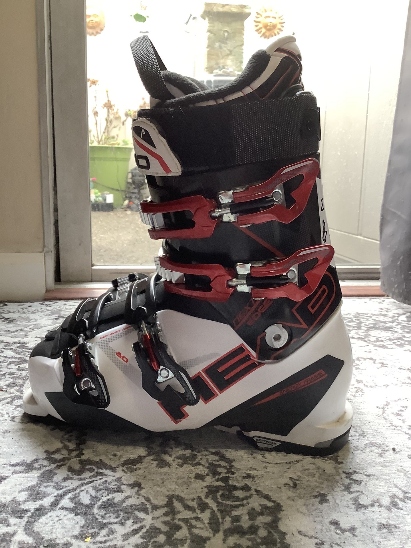 26.5 men’s 8/8.5 head ski boots 