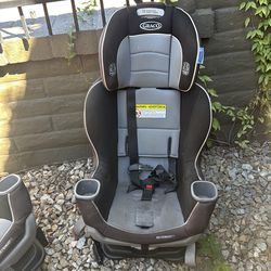 Grayco grow with me toddler/little kid car seat