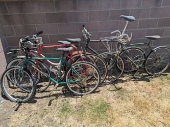 Schwinn bikes lot of 5 bikes