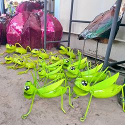 Metal Yard Art,  Wind Spinners & POTTERY 🌵 