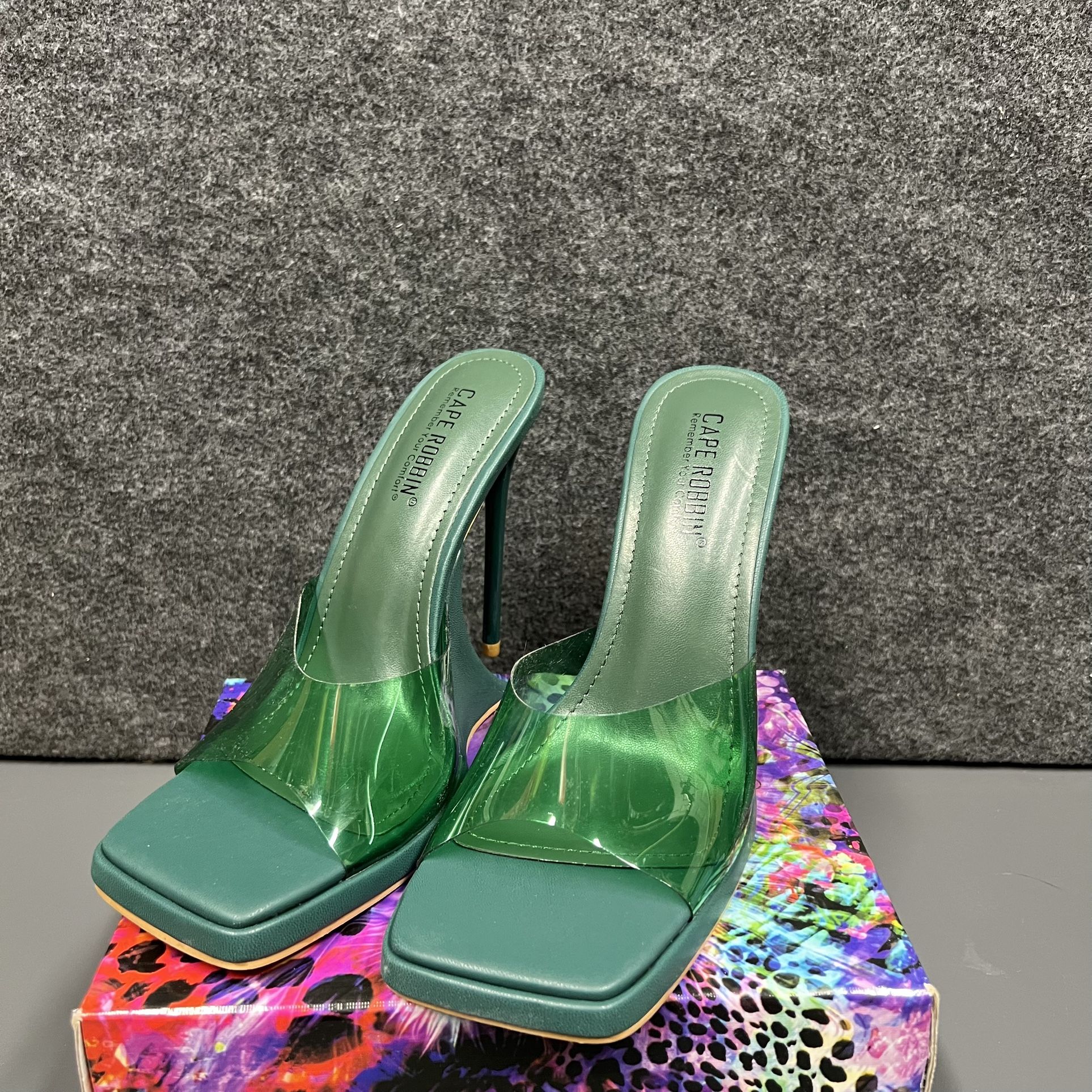 Magana- Green- Heels by Cape Robbin Women’s Size 8