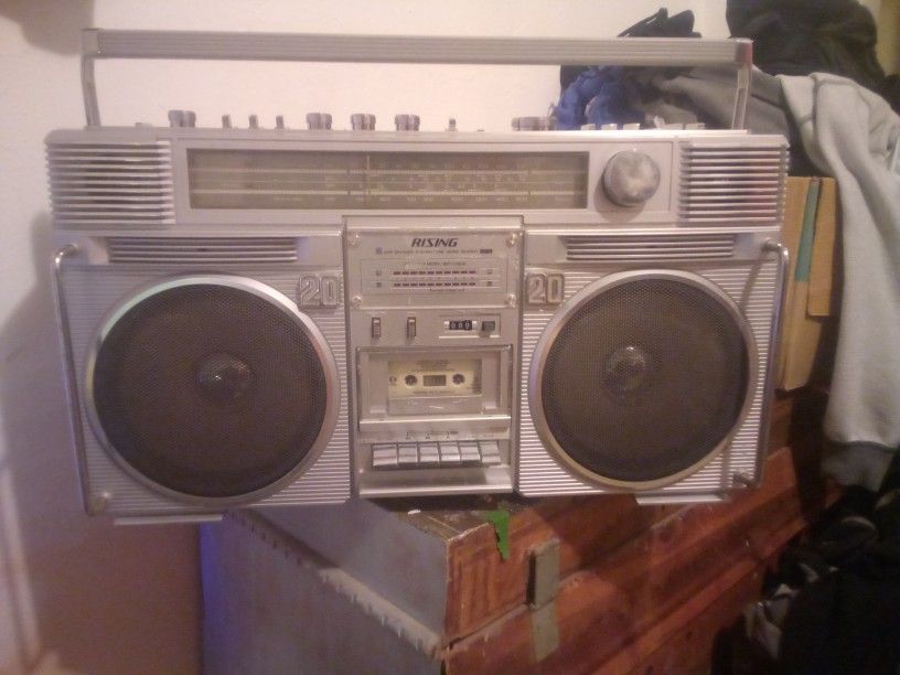 STEREO 4BAND CASSETTE RECORDER /ALC DYNAMIC SOUND WOOFER / 20cm for