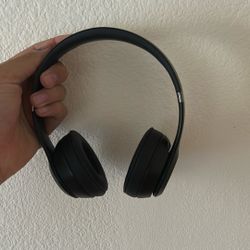 Beats Solo 4 